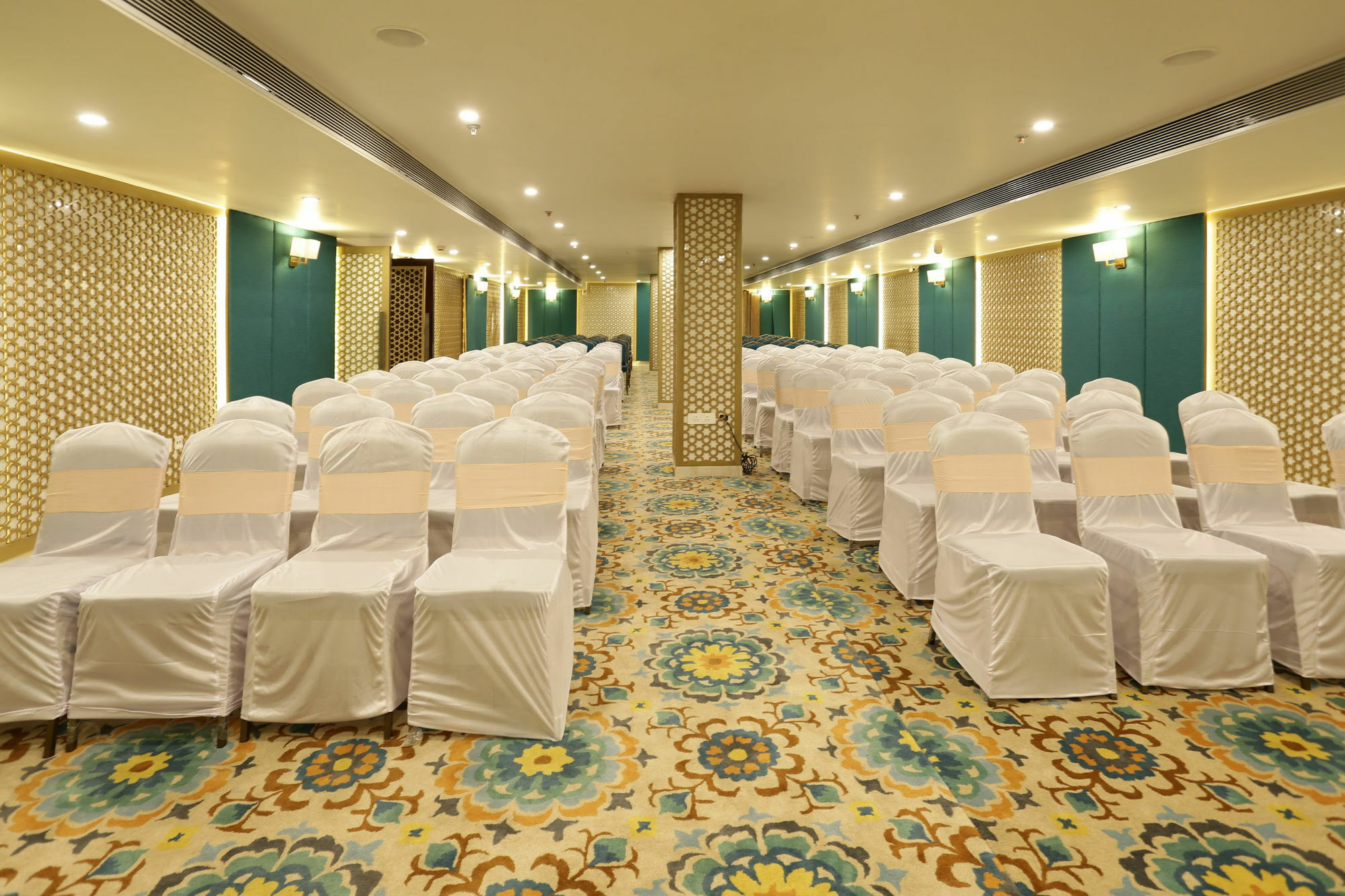 Comfort Inn Sapphire Jaipur Eksteriør bilde